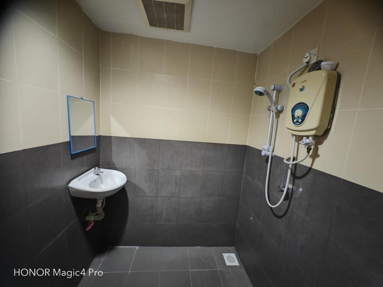 קואלה סלאנגור Melawati Ria Hotel מראה חיצוני תמונה