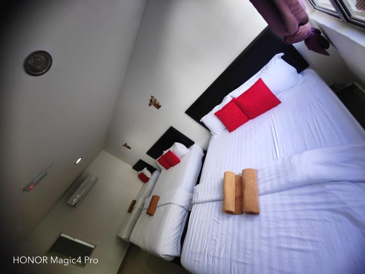 קואלה סלאנגור Melawati Ria Hotel מראה חיצוני תמונה